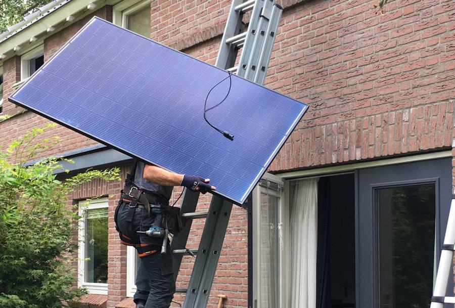 Kwaliteit, prijs, garanties en terugverdientijd berekenen zonnepanelen. 